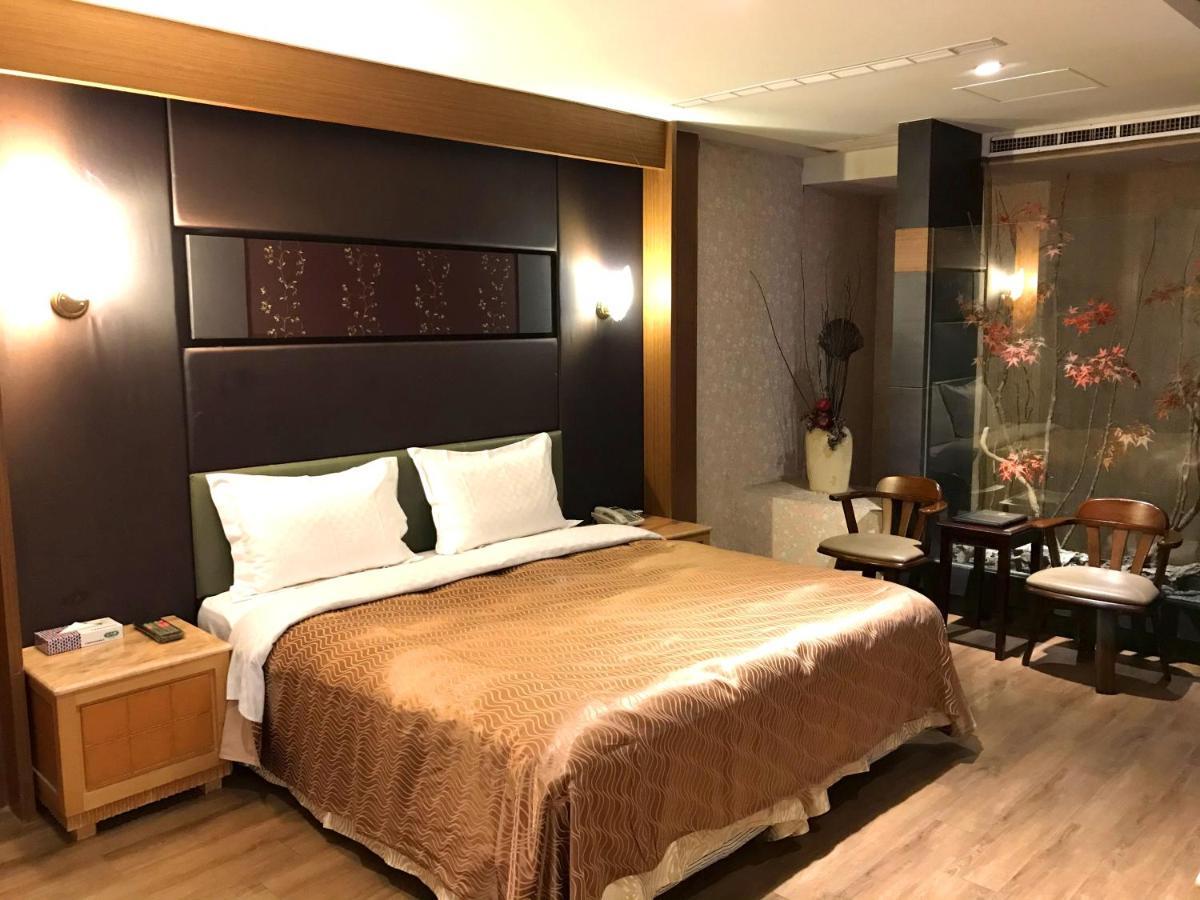 楓采汽車旅館 Fengyuan Exteriör bild